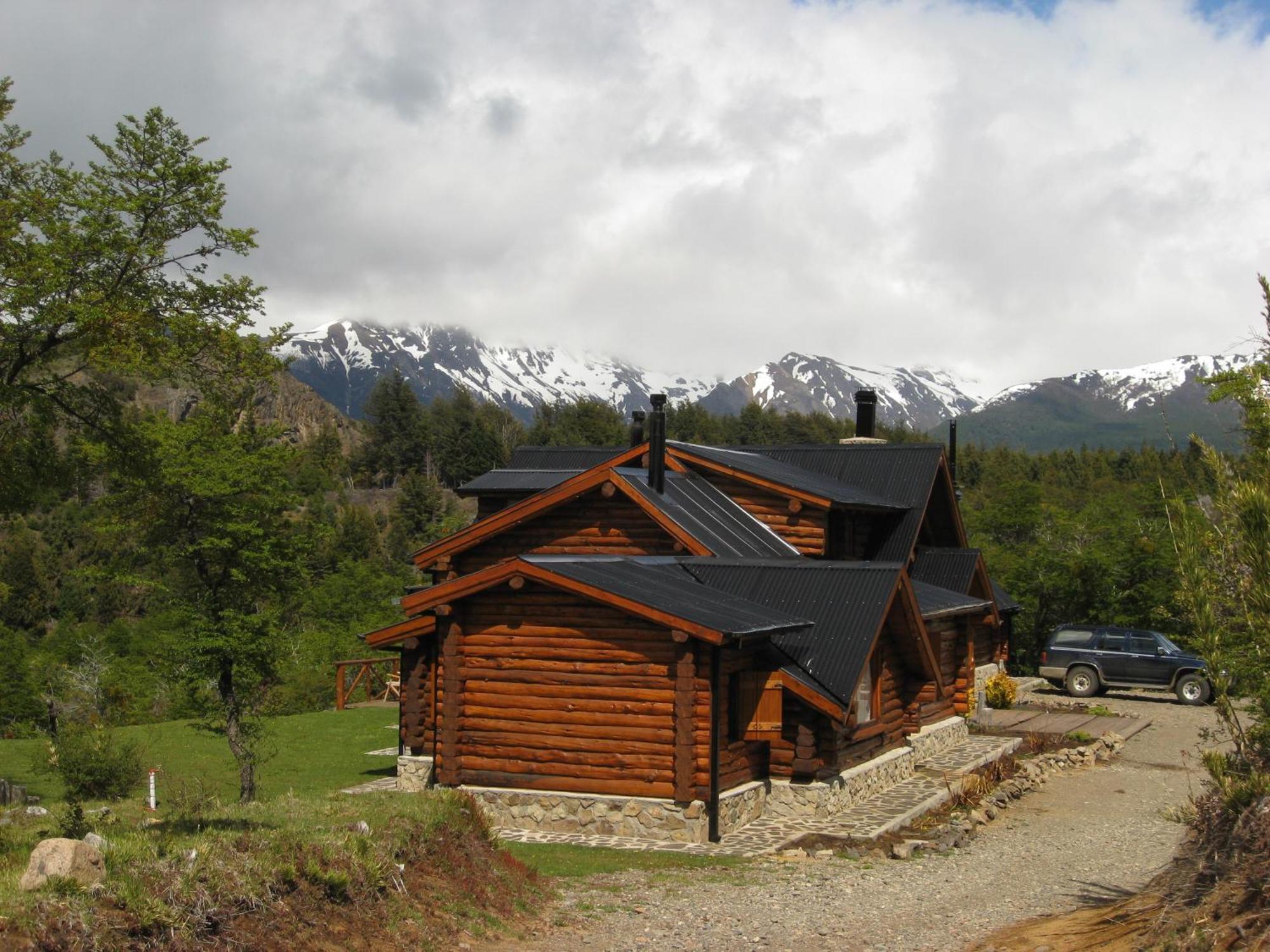 Laguna Larga Lodge Lago Futalaufquen Esterno foto