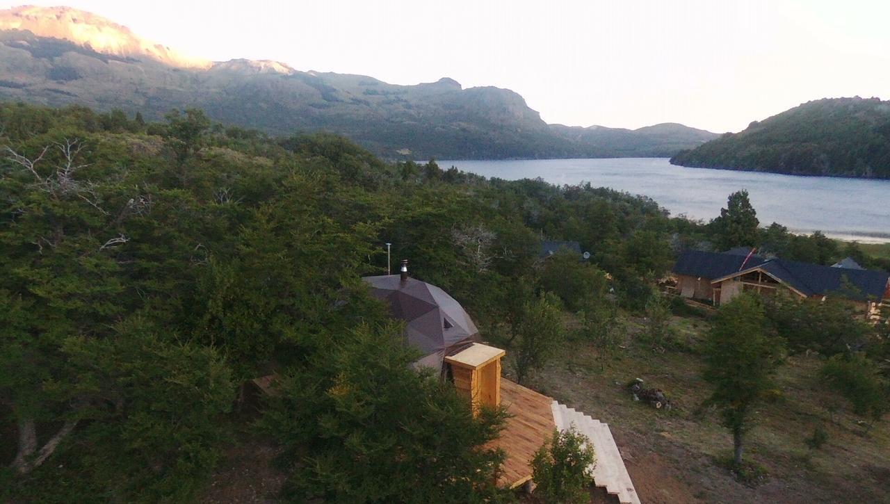 Laguna Larga Lodge Lago Futalaufquen Esterno foto